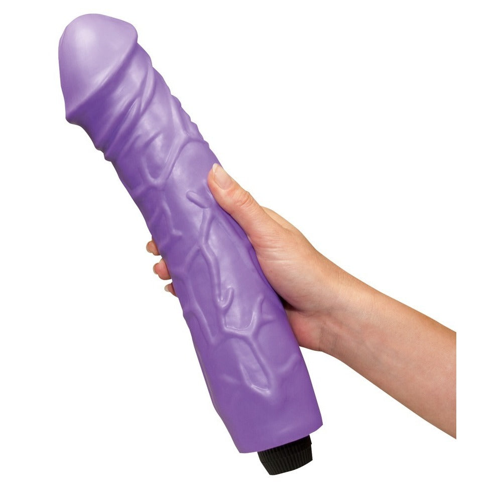 Queeny Love Giant Lover Vibrator - Barons Touch